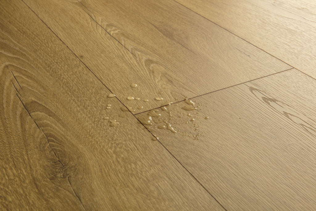 Quick-Step Classic 'Honey Brown Oak' CLM5792 - 1.596m2 per pack