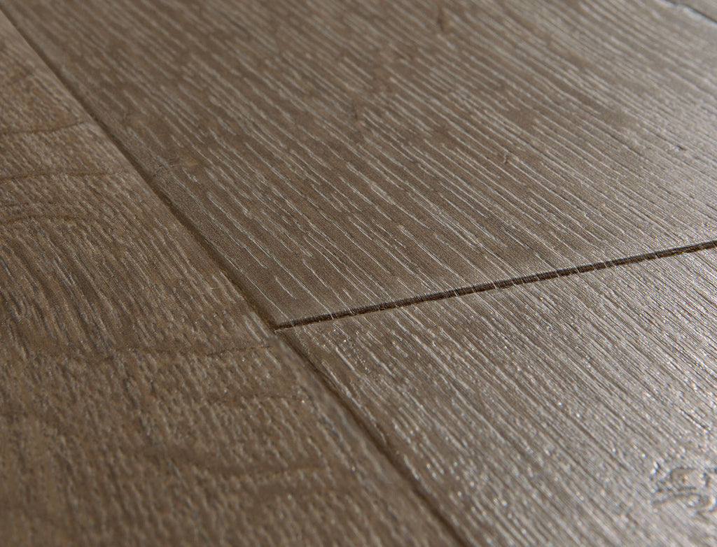 Quick-Step Impressive 'Classic Oak Brown' IM1849 - 1.835m2 per pack