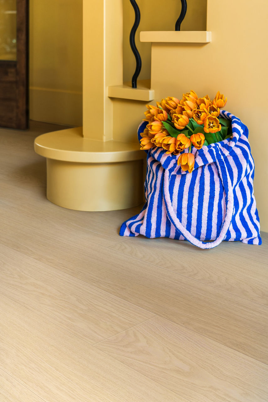 Quick-Step Impressive 'White Varnished Oak' IM3105 - 1.835m2 per pack