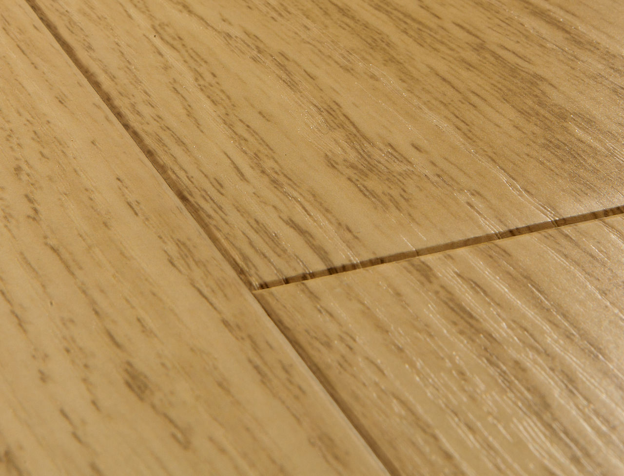 Quick-Step Impressive 'Natural Varnished Oak' IM3106 - 1.835m2 per pack