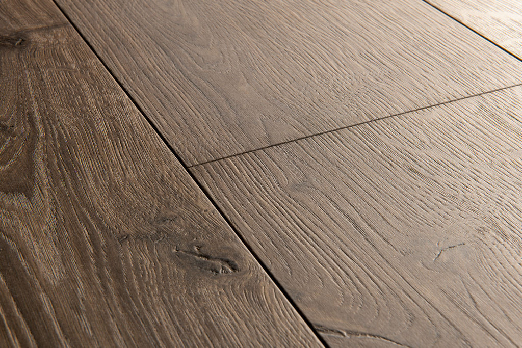 Quick-Step Perspective Nature 'Brushed Oak Brown' PEN4766 - 2.048m2 per pack