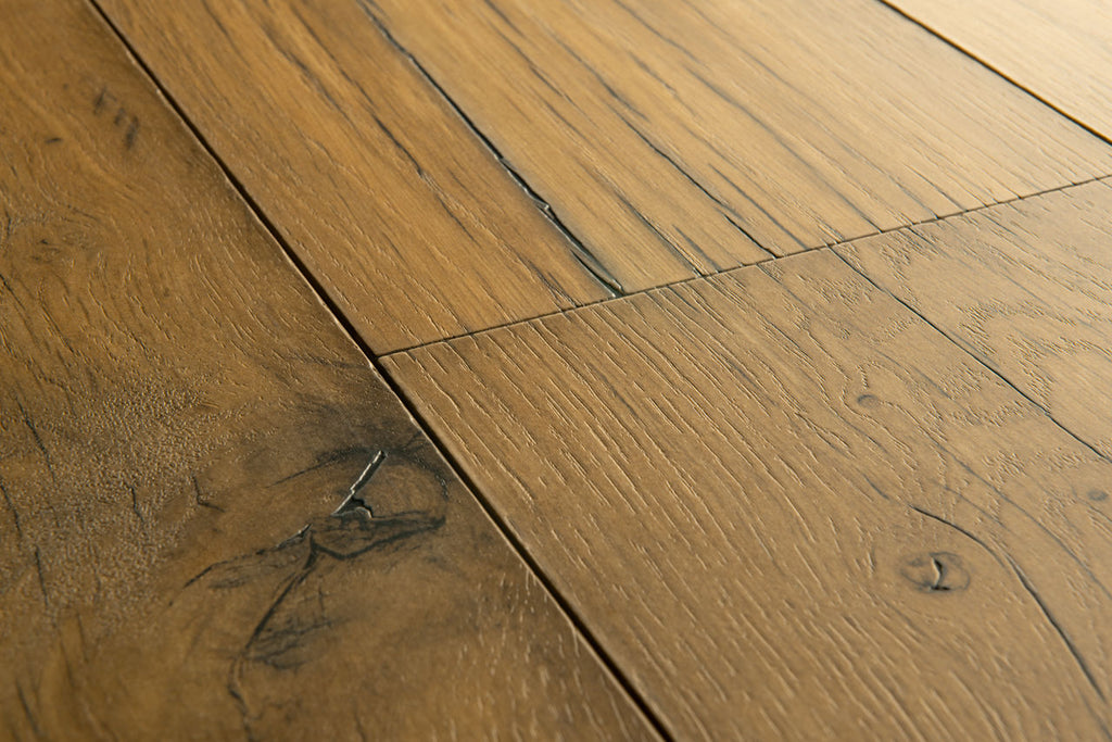 Quick-Step Perspective Nature 'Cracked Oak Natural' PEN4767 - 2.048m2 per pack